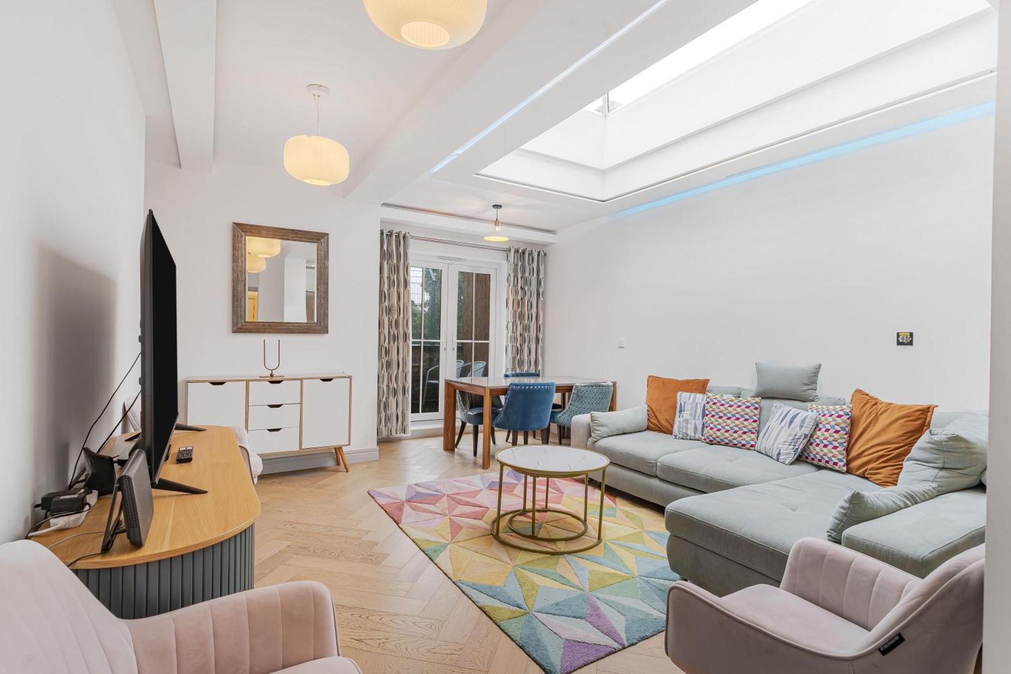 Stylish Modern Apartments By Livestay Short Lets & Serviced Accommodation London Nw6 Exterior photo