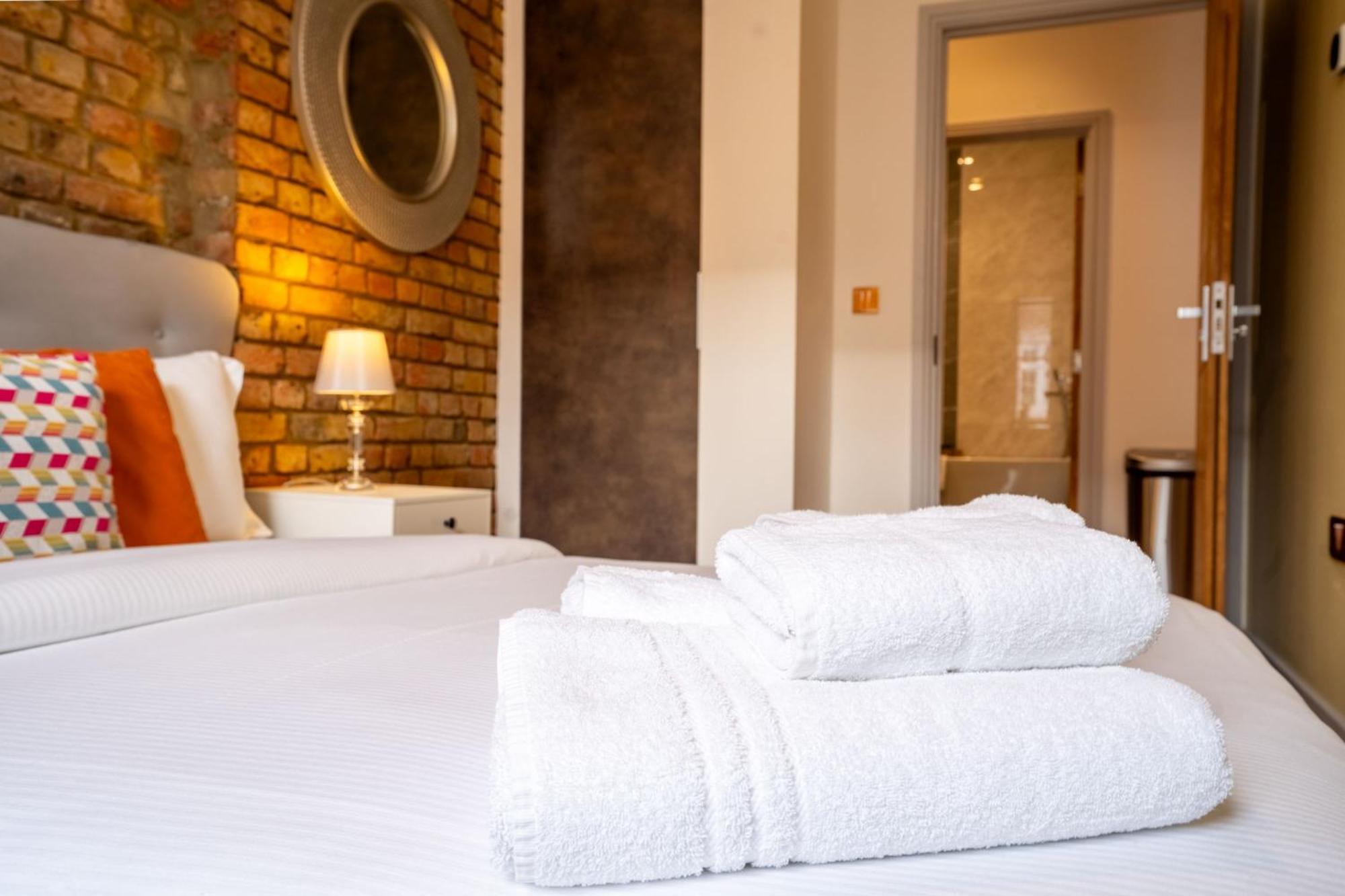 Stylish Modern Apartments By Livestay Short Lets & Serviced Accommodation London Nw6 Exterior photo