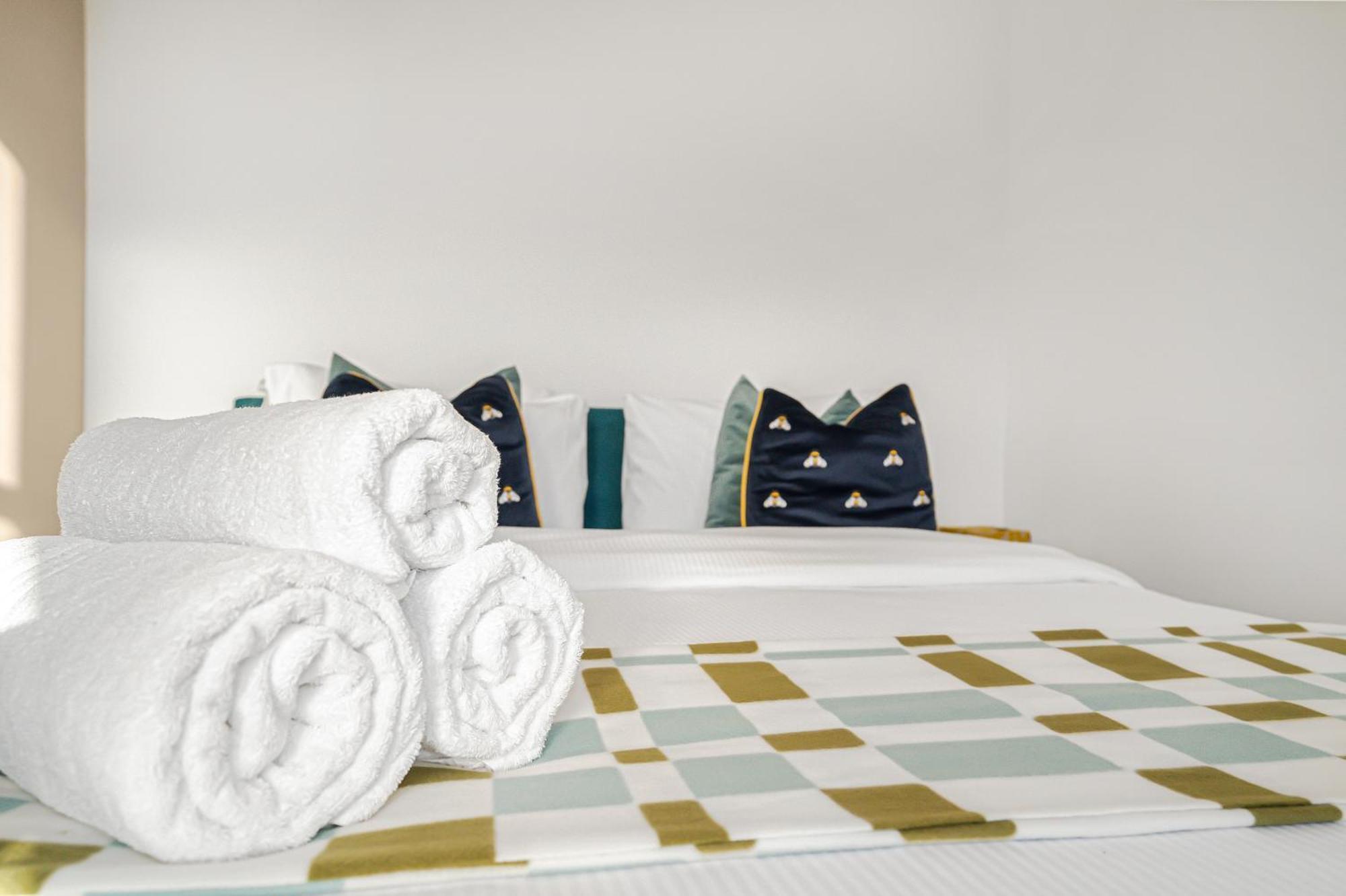 Stylish Modern Apartments By Livestay Short Lets & Serviced Accommodation London Nw6 Exterior photo