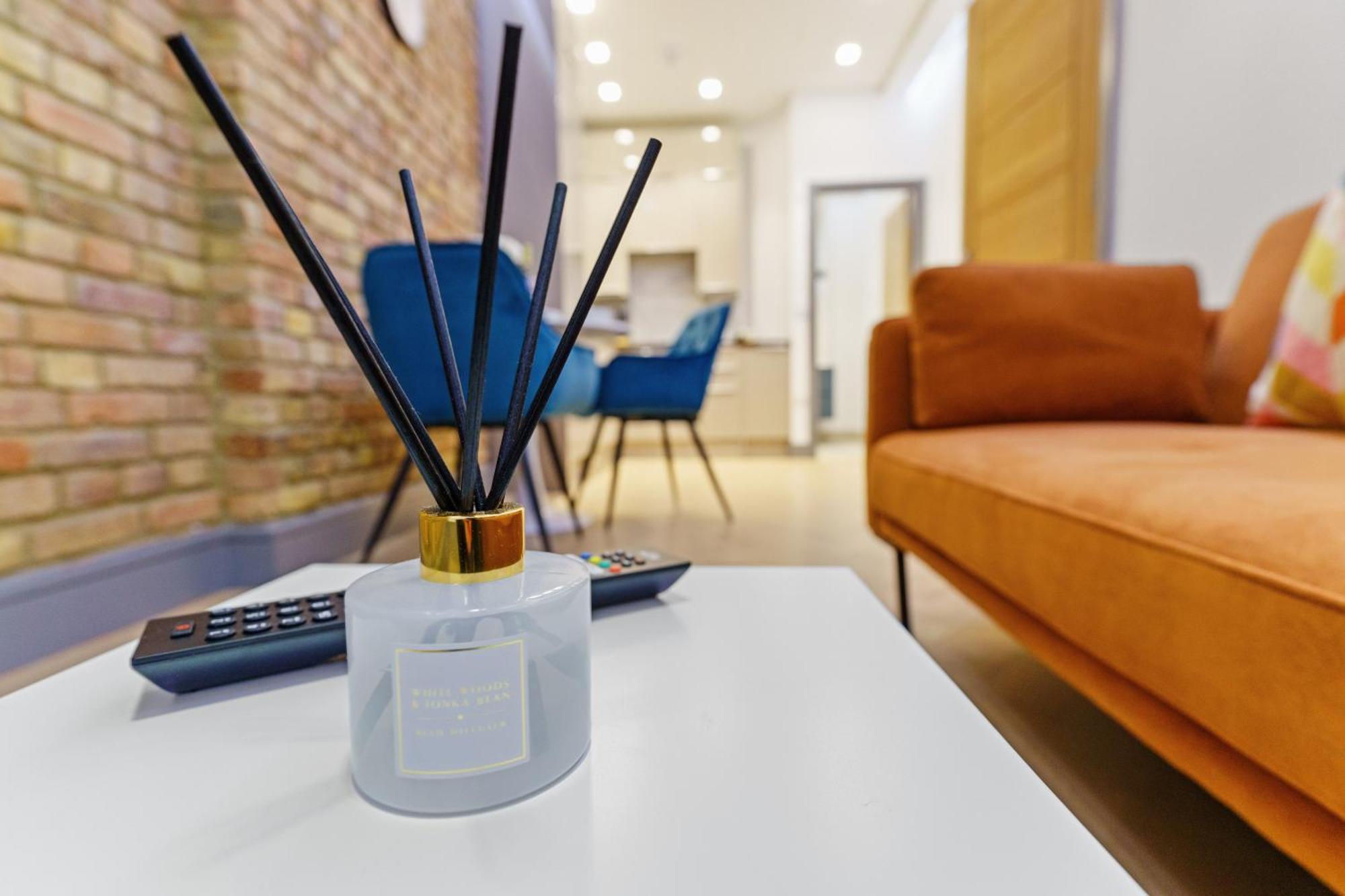 Stylish Modern Apartments By Livestay Short Lets & Serviced Accommodation London Nw6 Exterior photo